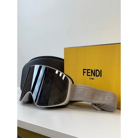 NEW Fendi FE40152U 20C Grey Ski Snowboard Goggles $730
